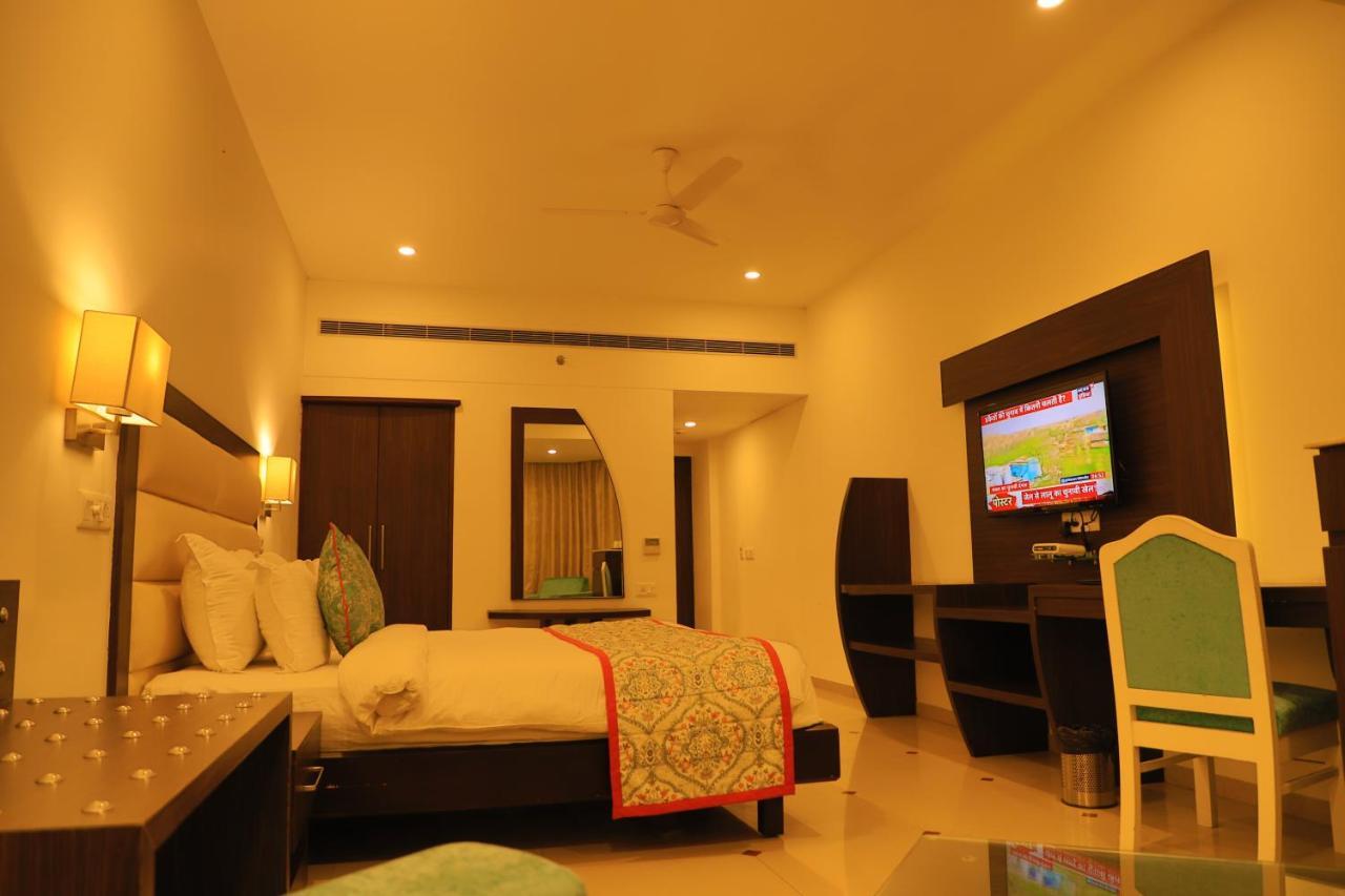 Hotel Natraj Rishīkesh Dış mekan fotoğraf